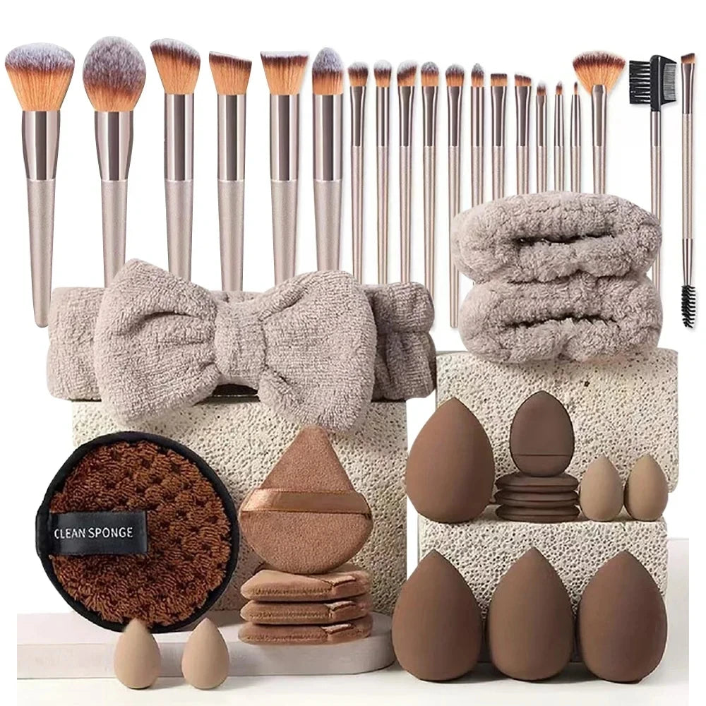 13/33pcs Professional Makeup Brush Set with Accessories for Combination Skin- Featuring Soft Brushes，Suitable for Beginners مكيا